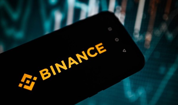 Binance AB'de hizmetlerini askıya alıyor: Müşterilere e-posta gönderildi