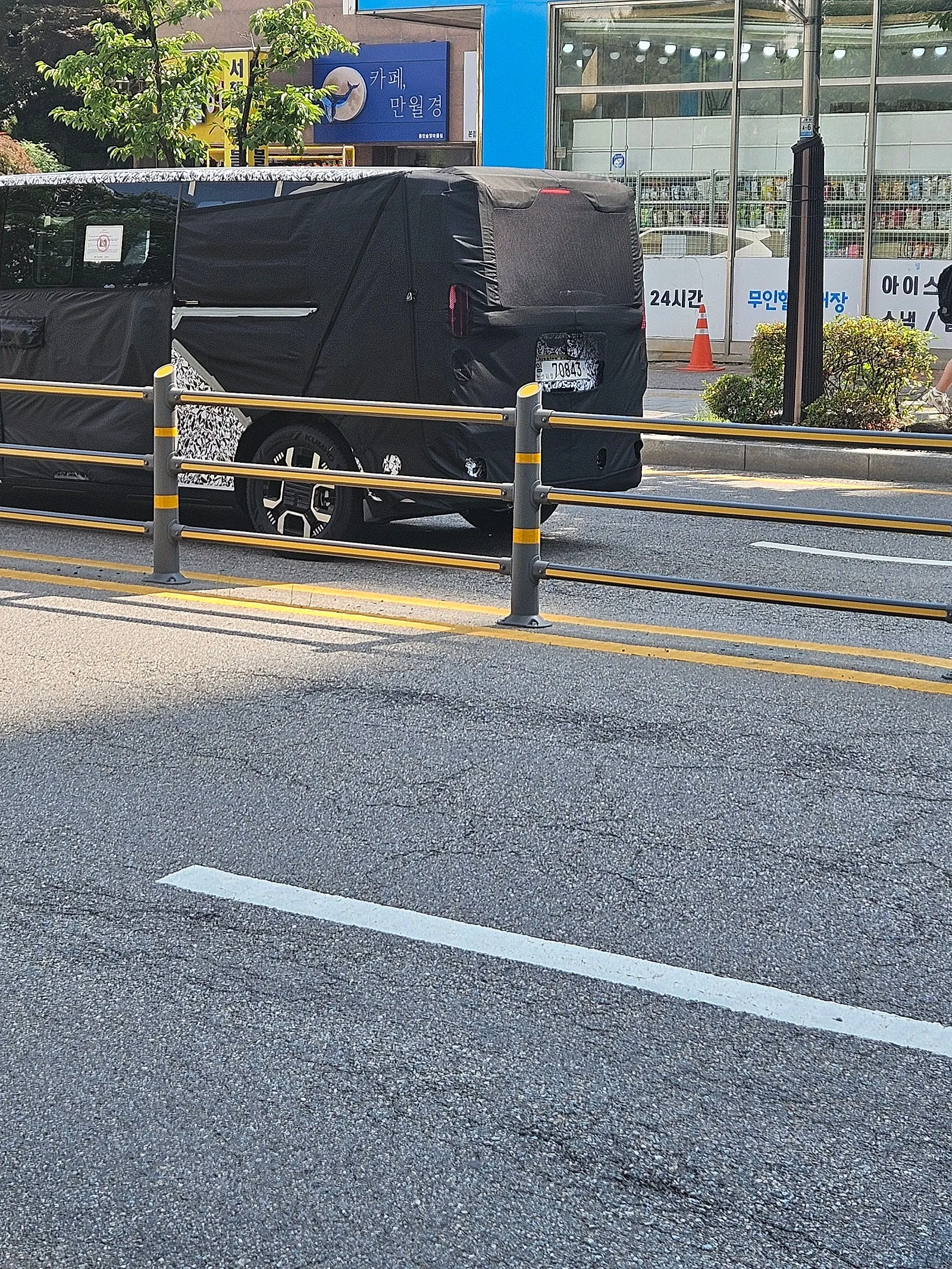 Kia-PV7-EV-van-first-look
