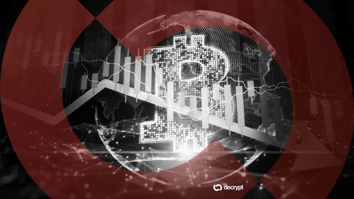 Bitcoin 21 Ayın Dibine Vurdu: Ethereum, XRP ve Dogecoin de Çöküşe Geçti