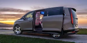 400 HP Mercedes-Benz VLE 300: Limuzin Konforu ve Geniş İç Mekânıyla Yeni Bir Segment