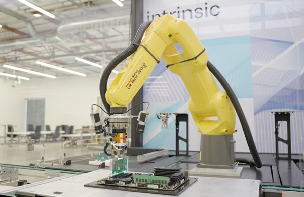 Intrinsic, Endüstriyel Robotlarda Manuel Kodlamayı Tarihe Gönderiyor