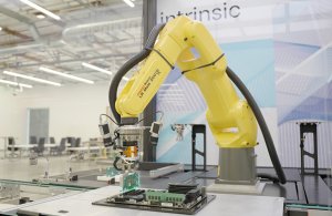 Intrinsic, Endüstriyel Robotlarda Manuel Kodlamayı Tarihe Gönderiyor