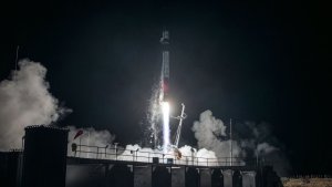 Canlı İzleyin: Rocket Lab, Synspective İçin 'Ten Owl of Ten' Görevini Bugün Fırlatıyor