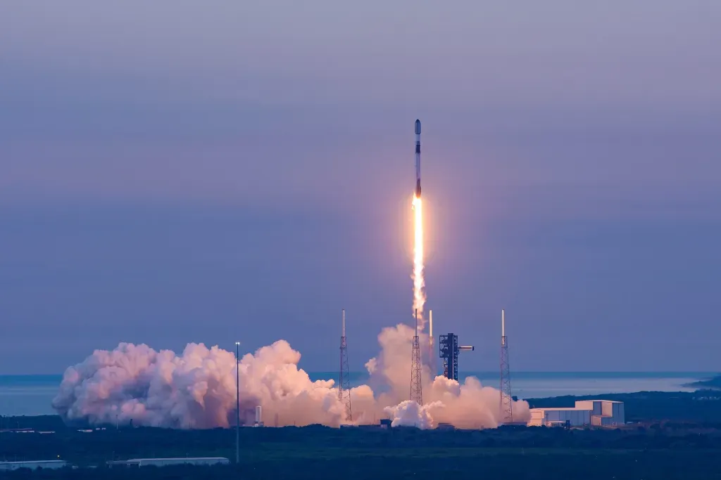SpaceX'in Gizemli Starfall Kapsülü İlk Test Uçuşunu Tamamladı