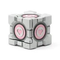 Dbrand, İzinsiz Ürettiği Companion Cube için Para İade Edecek