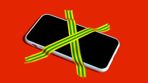 Rus Vatandaşlarına Apple'ın Kararı Sonrası Android Geçiş Çağrısı