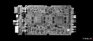 Tesla, FSD v14 'Lite' Güncellemesini HW3 Araçlarına Dağıtmaya Başladı