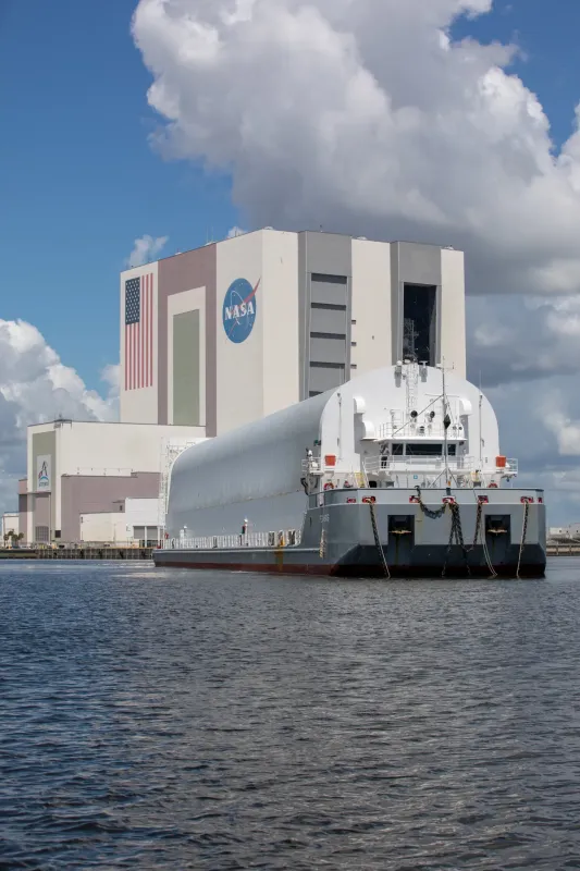 NASA'nın Roman Teleskobu Kennedy Uzay Merkezi'ne Ulaştı