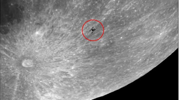 Çin'in Tiangong Uzay İstasyonu Ay'ı Geçerken: Göz Kamaştıran Amatör Çekimler