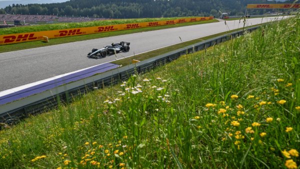 Avusturya'da F1: Başlangıç heyecan vericiydi, ardından durum değişti