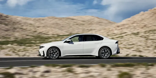 BMW i3 Siparişlerini Beklenenden Aylar Önce Açtı: Talep Patlaması