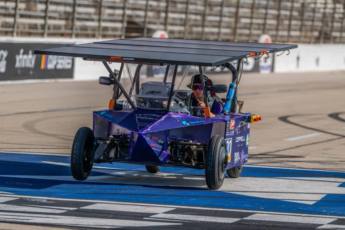 Solar Car Challenge aracı