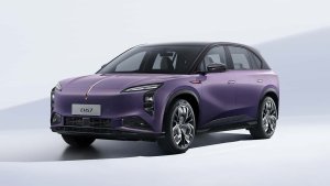 Çin'in Elektrikli Araç Şarj Yarışı Dört Dakikanın Altına İndi