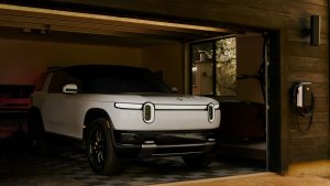 Rivian Harika Bir Çeyrek Geçirdi. R2 Çılgınlığı Daha Yeni Başlıyor