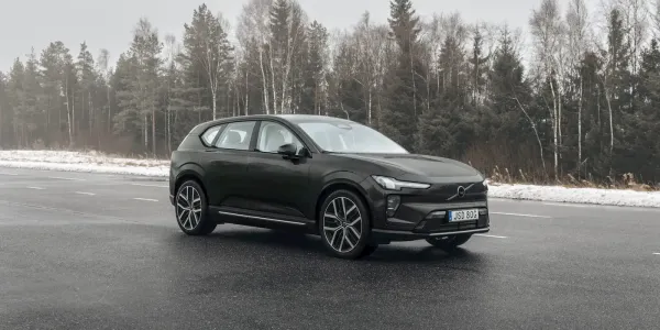 Volvo, EX50 İsmini Tescil Ettirdi: Yeni Elektrikli Araç Hakkında Bilinenler