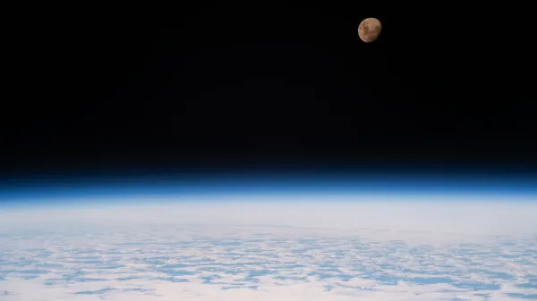 Şişkin Ay Evresi: NASA'dan Muhteşem Görüntü