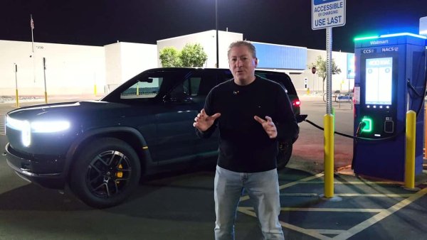 Rivian R2'nin 70 Mil/Saat Otoyol Menzil Testi: Beklentileri Karşılıyor mu?