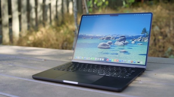 Apple, Giriş Seviyesi MacBook Pro'nun Görsel Tasarımını Güncelleyebilir