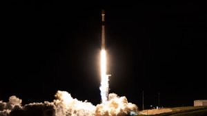 SpaceX, 30 Temmuz'da Gizli ABD Casus Uydusu Fırlatacak: Canlı İzleyin