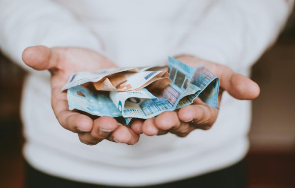60 Milyon Dolarlık Kripto Tasfiyesine Yol Açan Yapay Zeka Ticaretinin Arkasındaki Şirket Tüm Kayıpları Karşılayacak