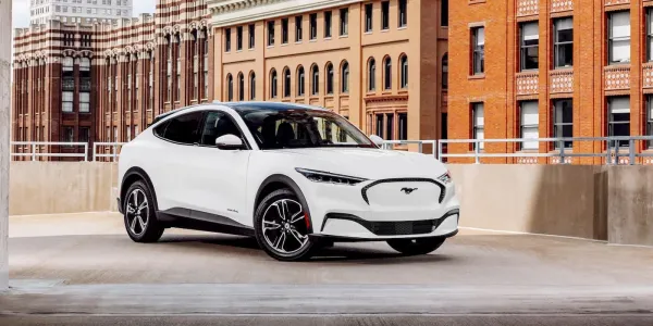 Ford, 90.000 Adet Mustang Mach-E EV'yi Geri Çağırıyor