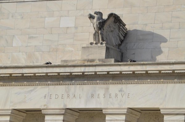 ABD Enflasyonu Soğuyor, Bitcoin 64.000 Doları Aştı: Fed Faiz Artırımı İhtimali Zayıfladı