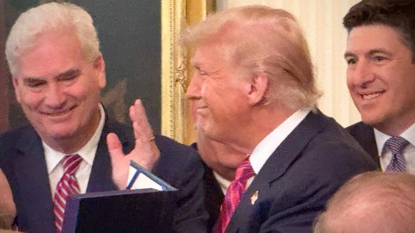 Trump'ın Kripto Zenginlikleri, ABD'li Yetkililer İçin Çıkar Çatışması Yasaklarını Düzenleyen Clarity Act Görüşmelerinde Gölge Oluşturuyor