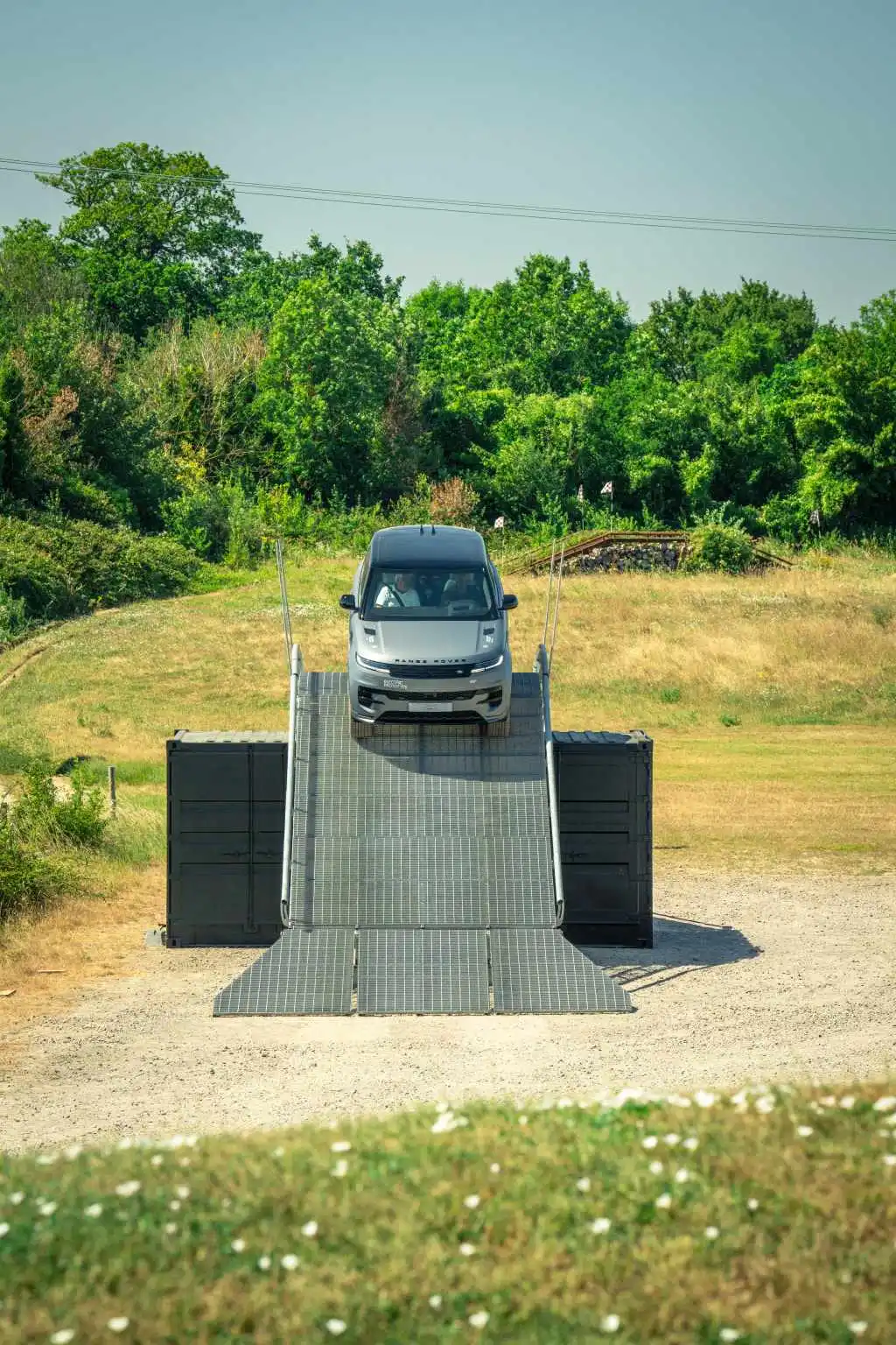 Range Rover Sport Electric arkadan görünüm