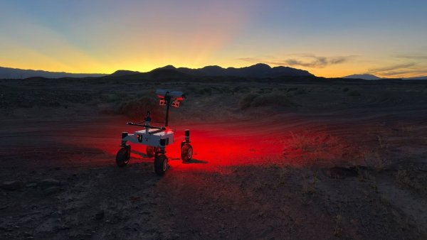 NASA, Gelişmiş Yeni Mars Gezgini Prototipini Kaliforniya Çölünde Test Etti