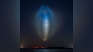 SpaceX Fırlatması Gökyüzünde Renkli 'Denizanası' Oluşturdu | 10 Temmuz 2026 Günün Uzay Fotoğrafı