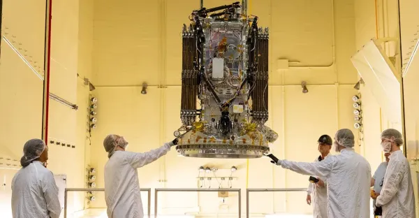 NASA, Swift Gözlemevi'nin Dünya'ya Düşmesini Önlemek İçin Acil Kurtarma Misyonu Başlattı