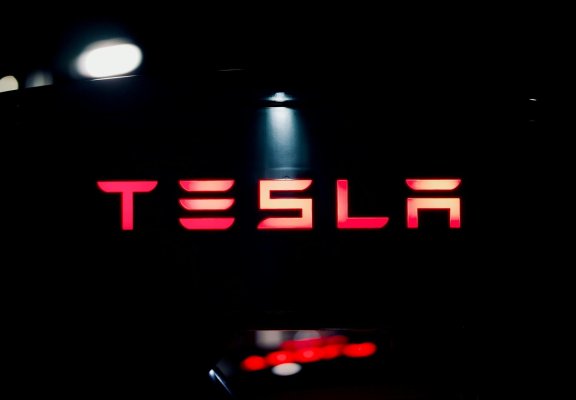 Tesla Bitcoin Hazinesini Sabit Tutarken 112 Milyon Dolarlık Değer Düşüklüğü Zararı Bildirdi