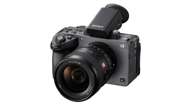 Sony FX5 Sinema Kamera Nihayet Açık Kapak ve RAW 5K Kaydı Sunuyor