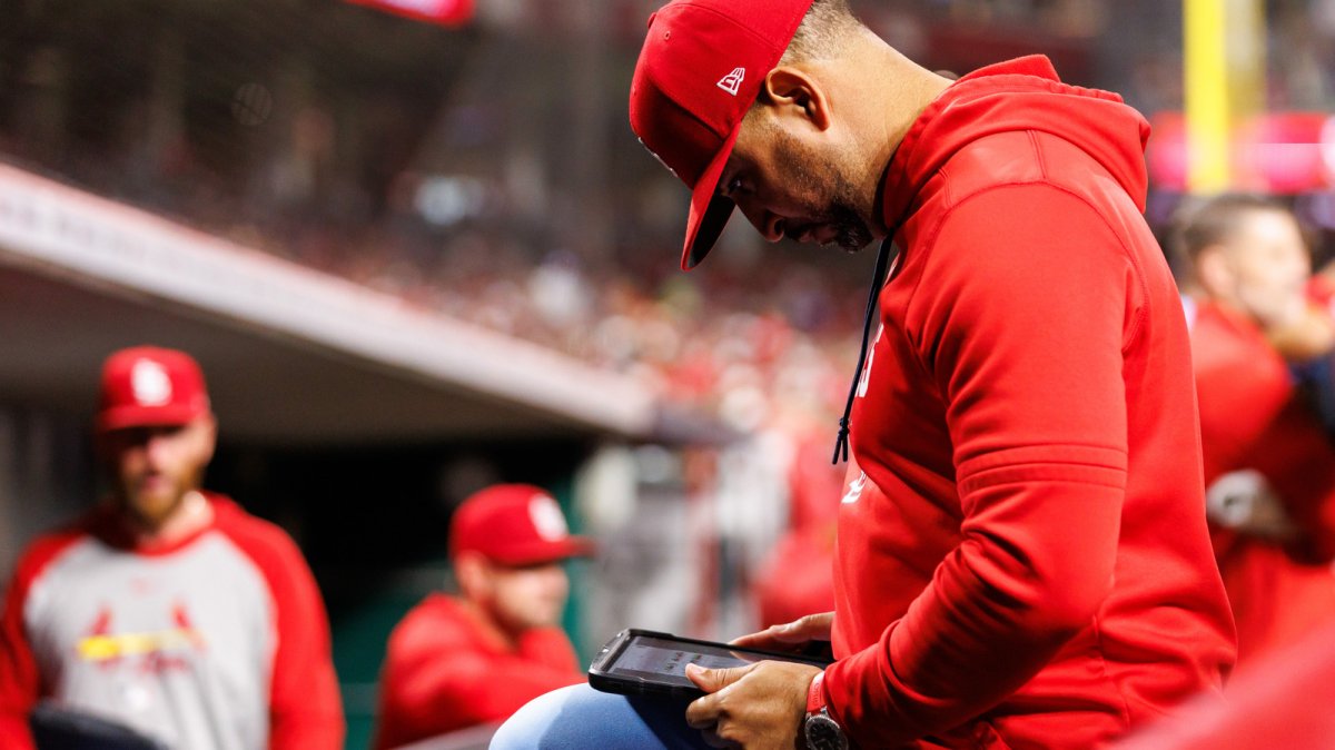MLB, Soyunma Odasındaki iPad'lerin Yapay Zeka Destekli Strateji Çağrıları İçin Kullanılmasını Yasakladı