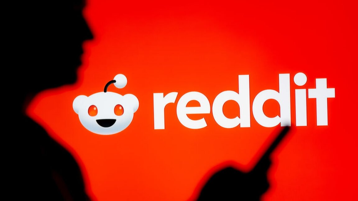 Reddit, Eski Sitesi İçin Giriş Gerekliliğini Zorunlu Hale Getiriyor