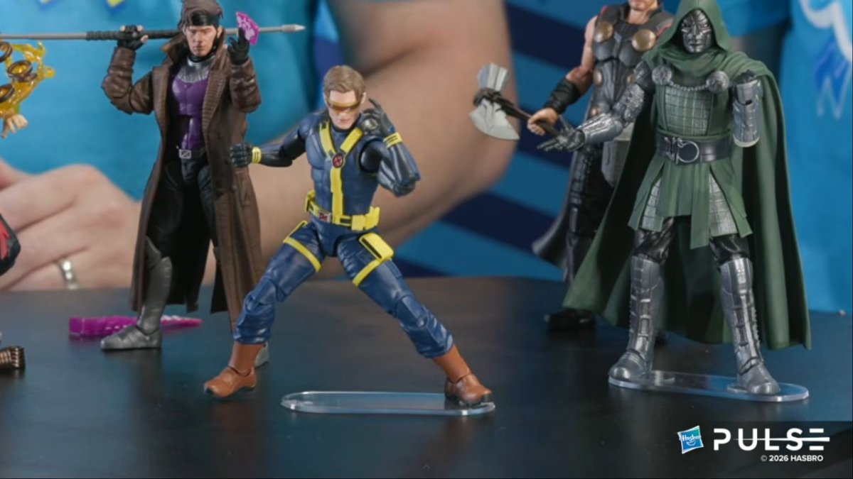 Hasbro'nun Doomsday Eylem Figürleri Geleneksel Yöntemden Sapıyor