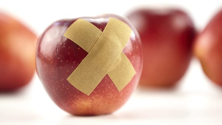 Apple, Yaşlı Yama Politikasını Değiştirerek Yapay Zekâ ile Uyum Sağlıyor