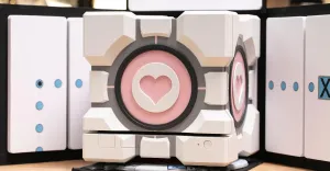 Küp Bir Yalandı: Dbrand Companion Cube'un İmha Edilmeden Önceki Yakın Plan Görüntüleri