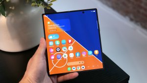 Samsung Galaxy Z Fold 8 Ultra vs Galaxy S26 Ultra: Hangisi Daha İyi Ultra?