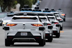 TechCrunch Mobility: Robotaksi Ültimatomu