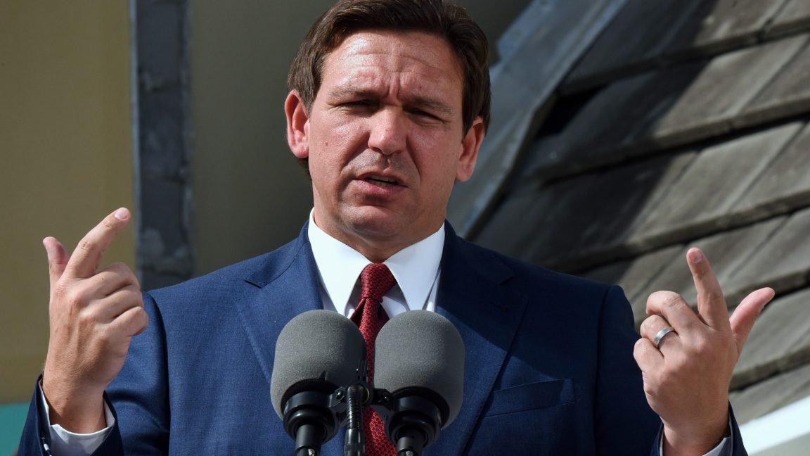 Florida, Yerel Yönetimlerin Sıfır Emisyon Hedeflerini Takip Etmesini Yasakladı