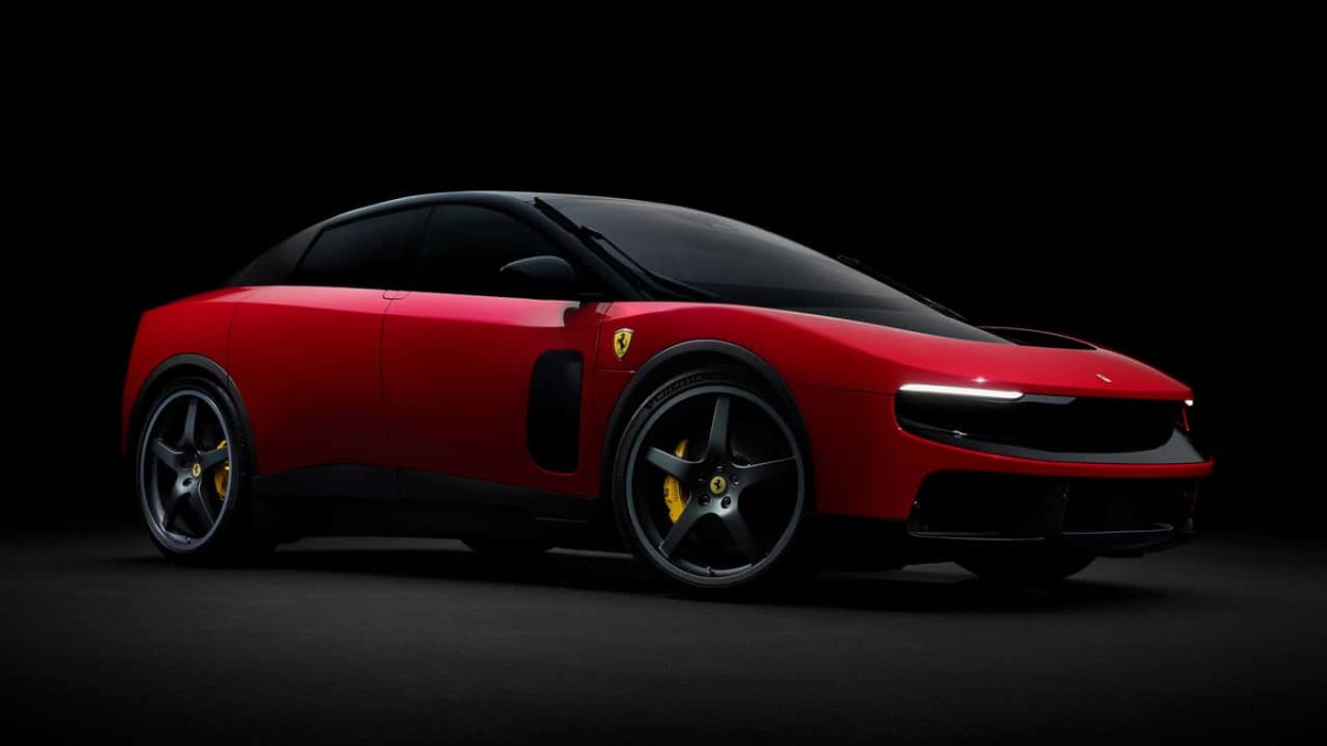Ferrari Luce İlk Yorumları Geldi: Tasarım Tartışmalı Ama Sürüşü Büyüledi