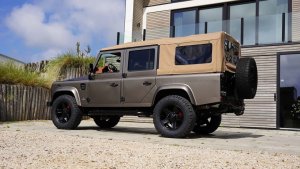 Dört Motorlu Elektrikli Alan Rover Defender Restomod: Bazı Tesla'lardan Daha Uzun Menzil Sunuyor