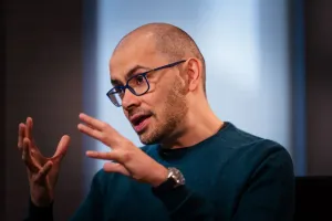 DeepMind CEO'su, İleri Düzey Yapay Zeka İçin Bağımsız Standartlar Kurulu Çağrısı Yaptı