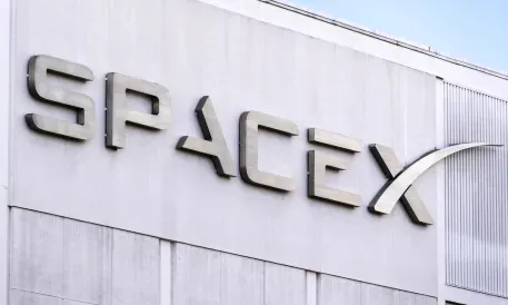 Spacex Yatırımcıları Musk’ın Yapay Zeka Cihazının Ön Gösterimini Aldı