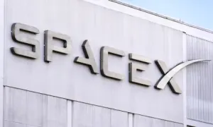 Spacex Yatırımcıları Musk’ın Yapay Zeka Cihazının Ön Gösterimini Aldı