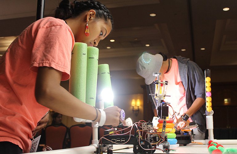 Sınıflarda STEM Eğitimi: BotBall İle Tanışın