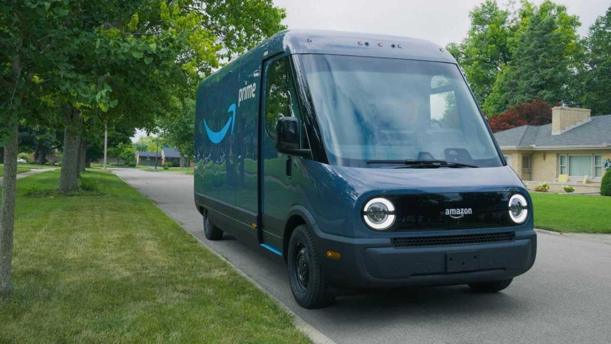 Amazon, Altı Ayda 10 Bin Rivian Elektrikli Van Ekledi