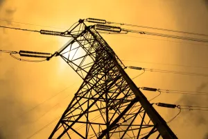 Düşen Bir Enerji Hattı, Büyüyen Yapay Zeka Veri Merkezi Sorununu Ortaya Çıkardı: İşte Çözümü