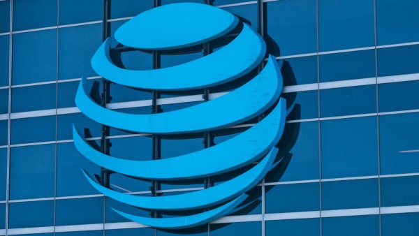 AT&T, Kaliforniya'da Temel Telefon Hizmeti Sunma Yükümlülüğünden Kurtulma Mücadelesinde Önemli Bir Davayı Kaybetti